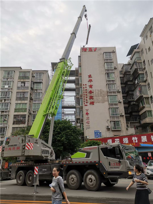 梅里斯吊车租赁需要注意事项