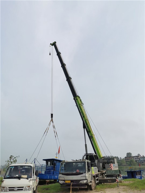 梅里斯桥梁建设吊装案例